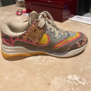 Gucci sneakers
